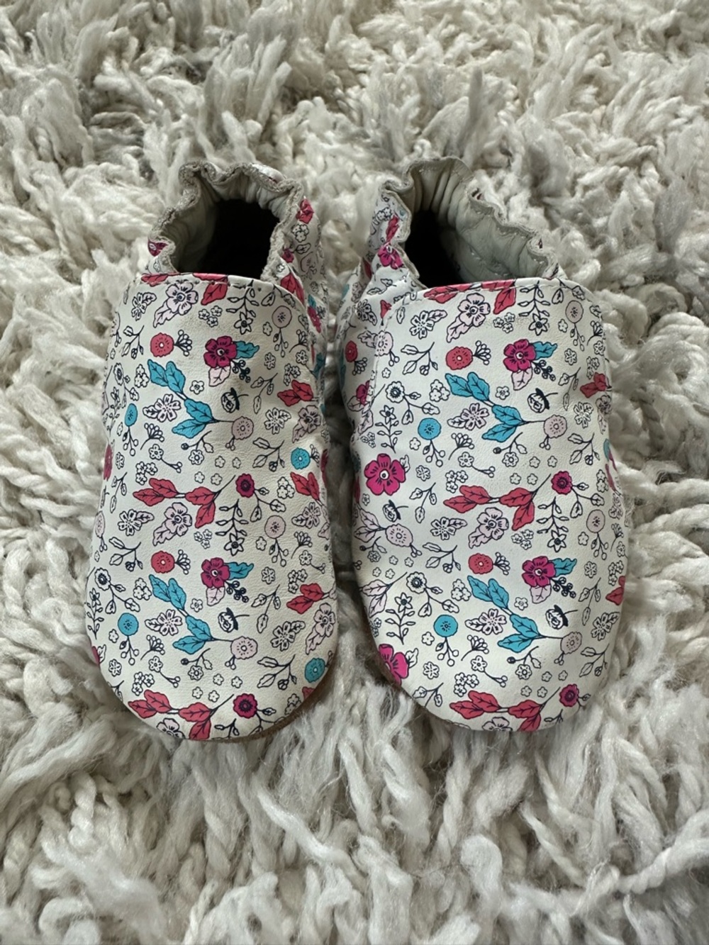 Robeez Floral Baby & Walker Shoes in White with Pink and Teal Accents